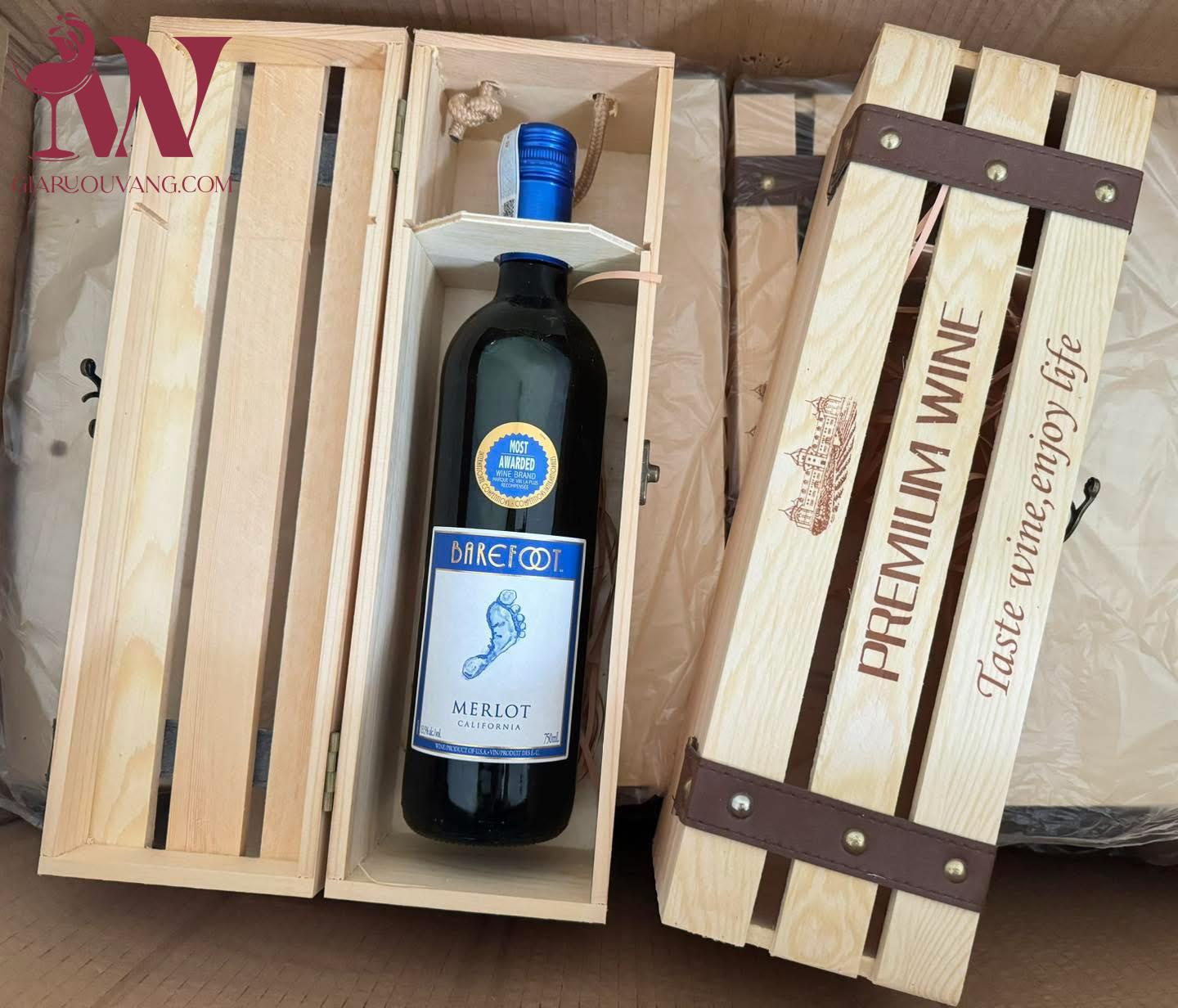 VANG MỸ BAREFOOT VARIETAL MERLOT