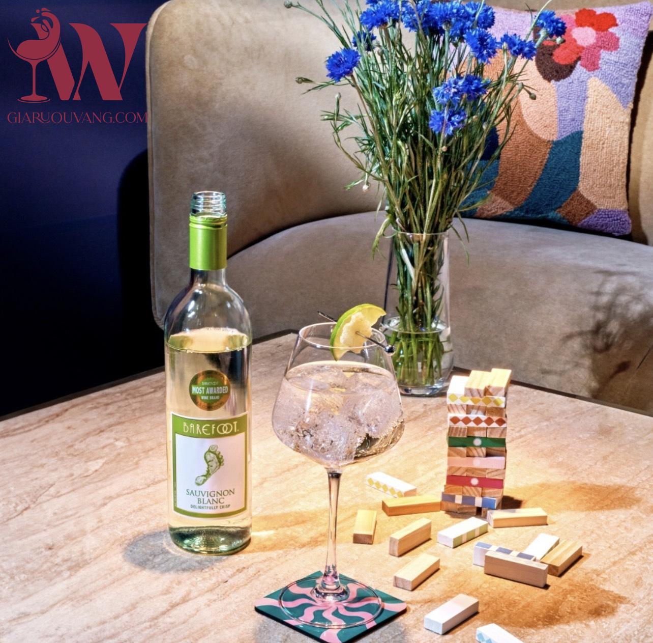 VANG TRẮNG MỸ BAREFOOT VARIETAL SAUVIGNON BLANC