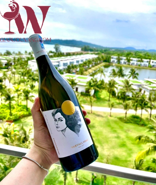 VANG TRẮNG PRIMADONNA CHARDONNAY DI PUGLIA 13,5 ĐỘ