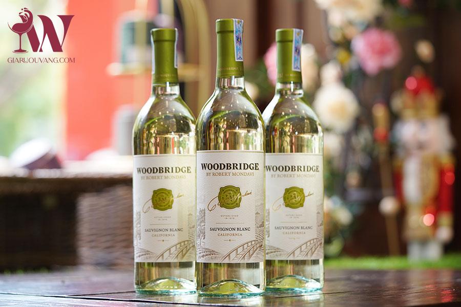 VANG MỸ WOODBRIDGE BY ROBERT MONDAVI SAUVIGNON BLANC